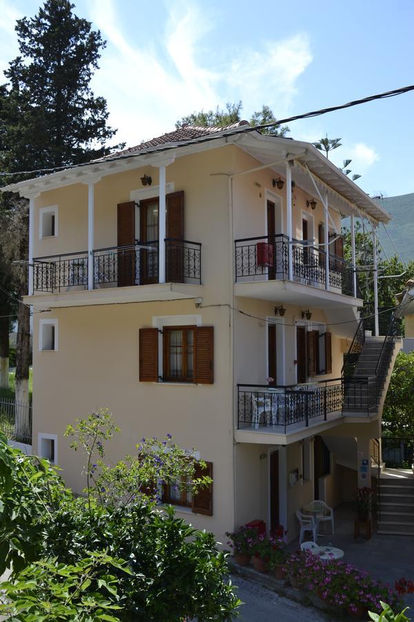 Geroulis Stefanos Studios Vassiliki Esterno foto