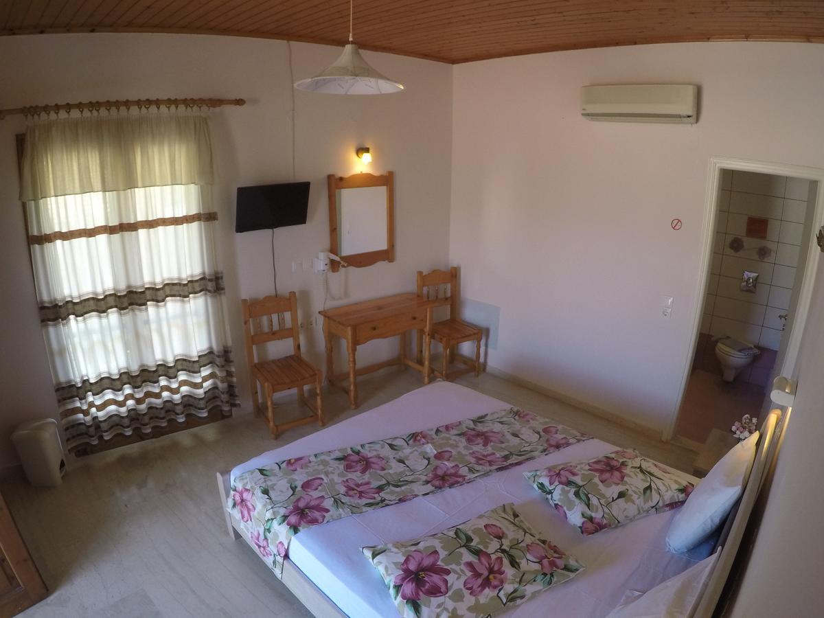 Geroulis Stefanos Studios Vassiliki Esterno foto