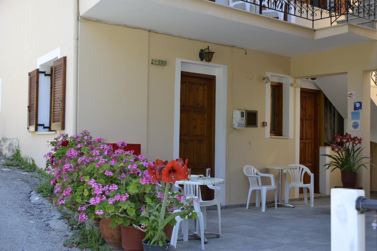 Geroulis Stefanos Studios Vassiliki Esterno foto